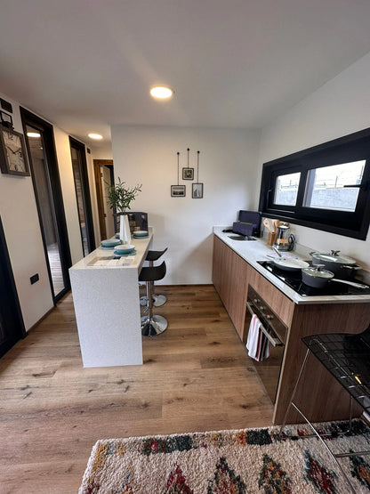 LINDO MÓDULO SURF BOX 30M²